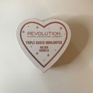 Makeup Revolution - Triple Baked Highlighter